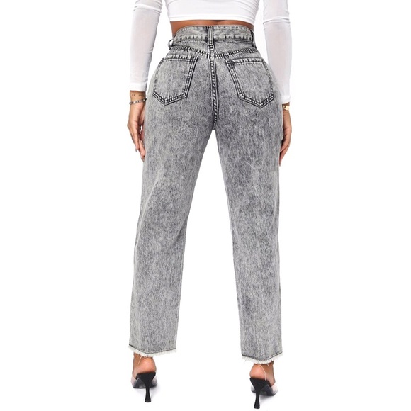 🌫 LIGHT GREY DENIM DISTRESSED HIGH WAIST RIPPED MOM JEANS! - Picture 3 of 11